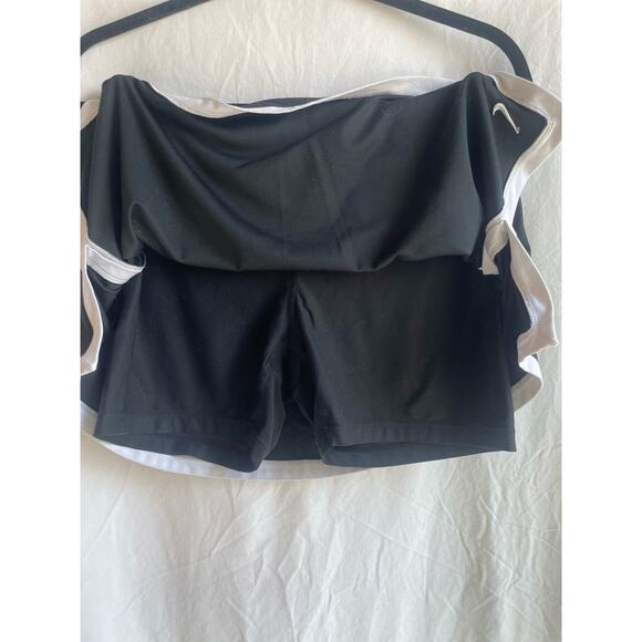 Nike - Tennis / Golf Skort Black with White Trim - Size Large - Picture 5 of 5